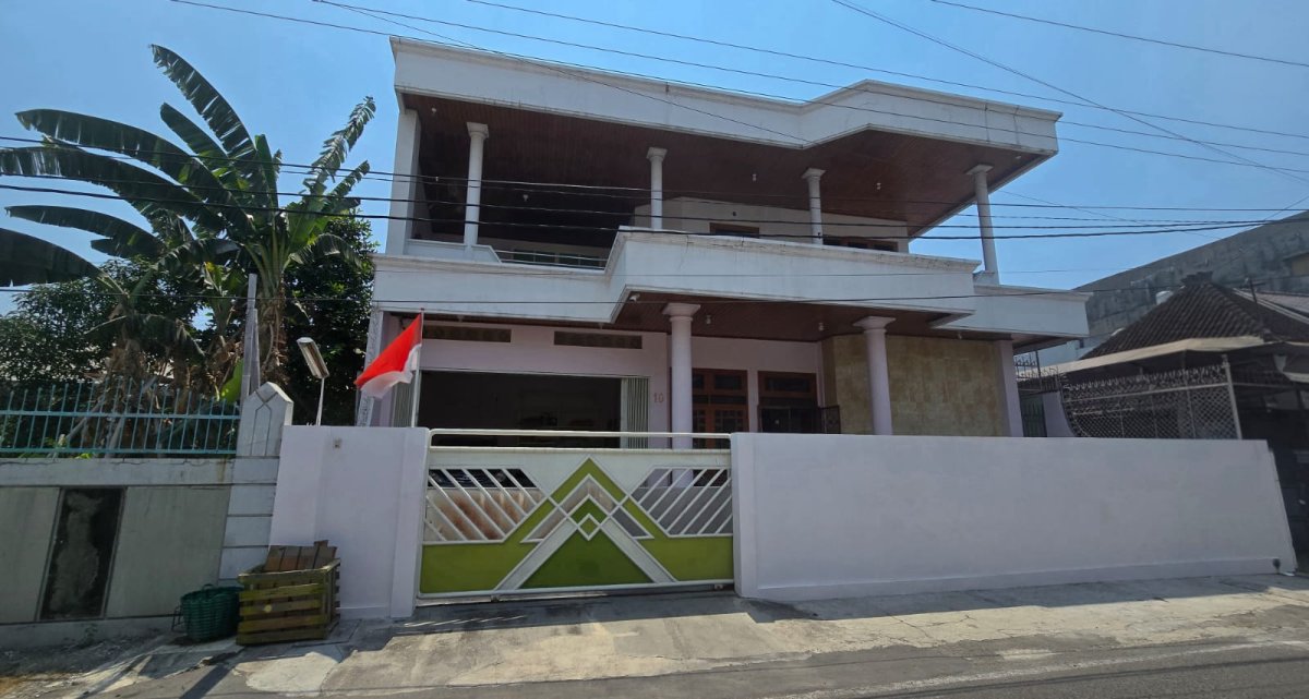 Rumah Mewah Strategis Dekat Jalan Yos Sudarso Serengan