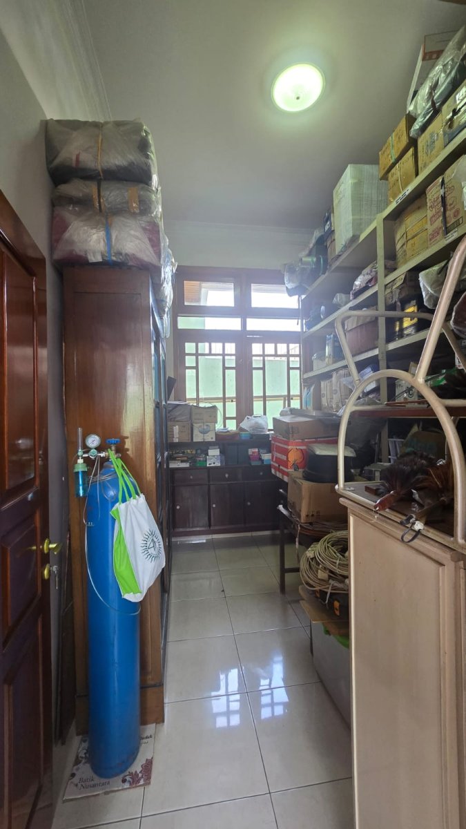 Rumah Mewah Strategis Dekat Jalan Yos Sudarso Serengan - Foto 6