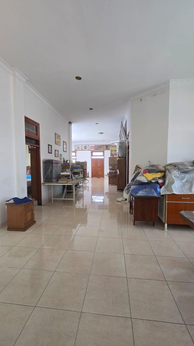 Rumah Mewah Strategis Dekat Jalan Yos Sudarso Serengan - Foto 8