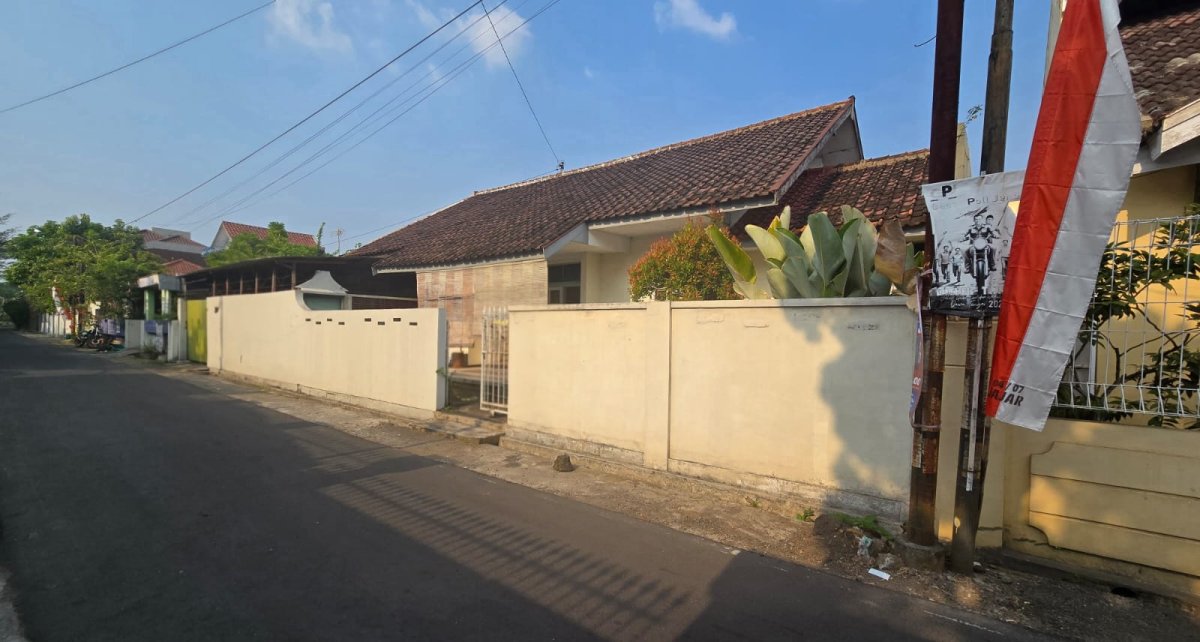 Rumah Hitung Tanah Strategis di Jajar Laweyan Solo