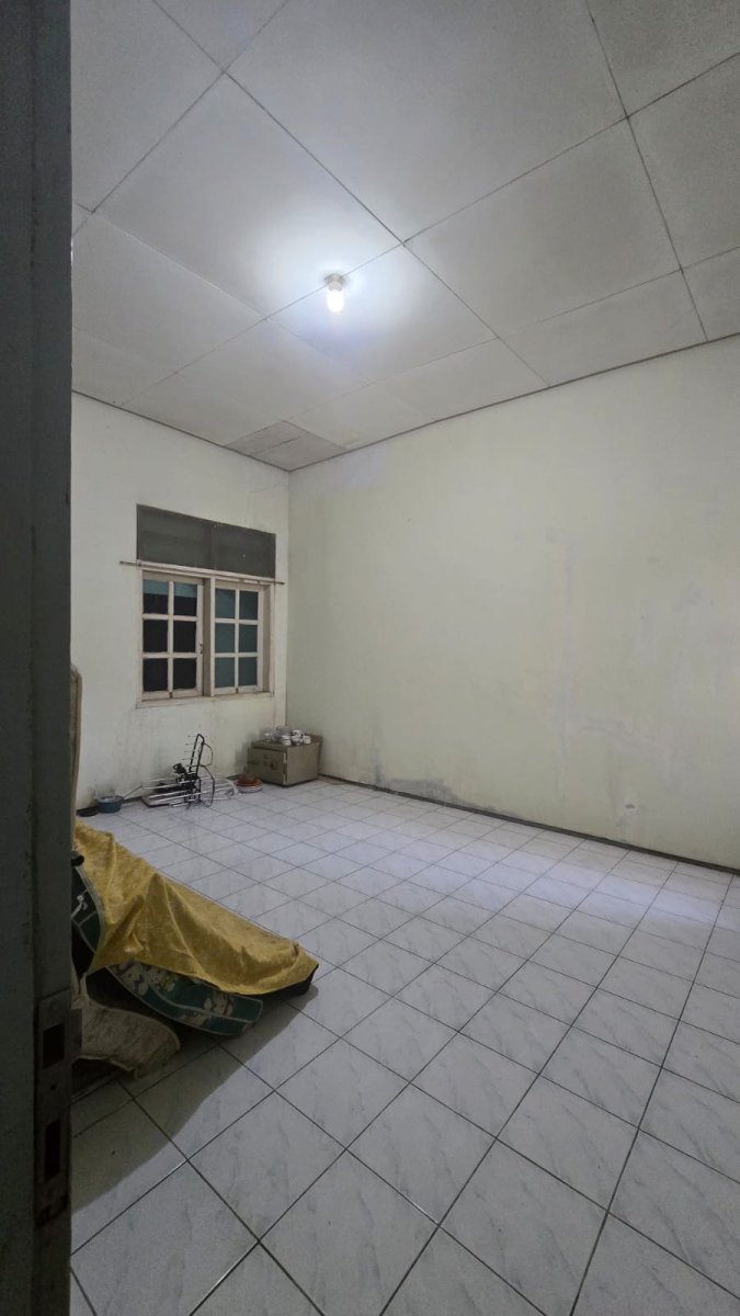 Rumah Hitung Tanah Strategis di Jajar Laweyan Solo - Foto 4