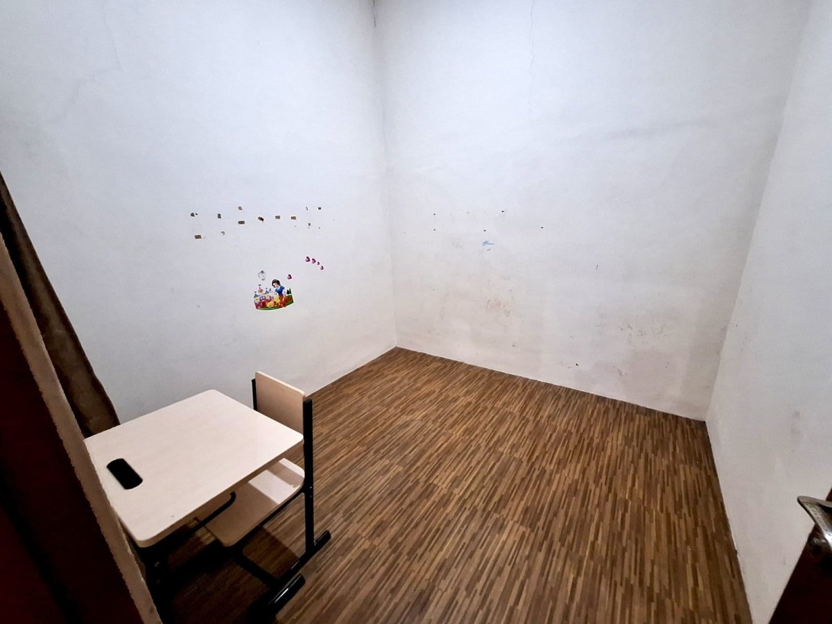 Rumah Bagus Full Furnished di Cluster Colomadu, Utara Alana - Foto 2