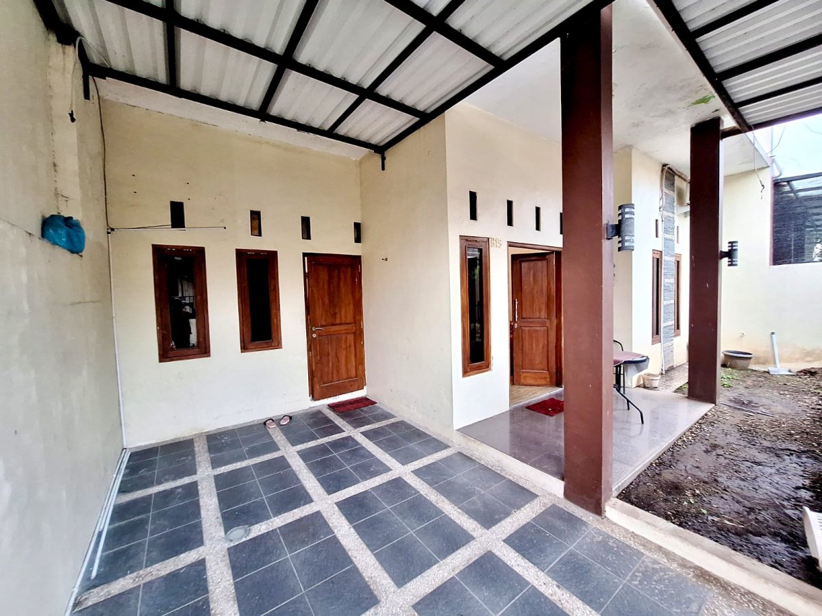 Rumah Bagus Full Furnished di Cluster Colomadu, Utara Alana - Foto 6