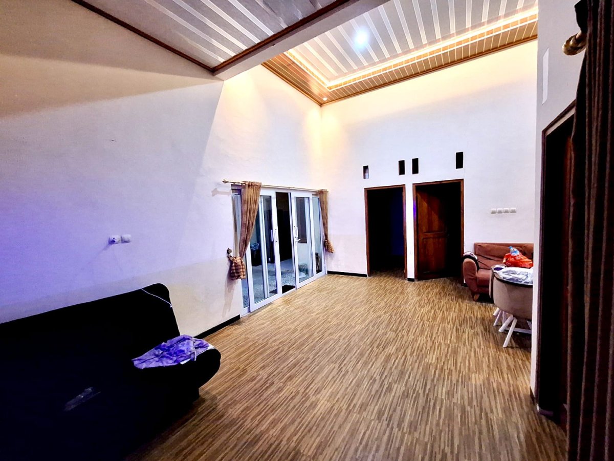 Rumah Bagus Full Furnished di Cluster Colomadu, Utara Alana - Foto 12