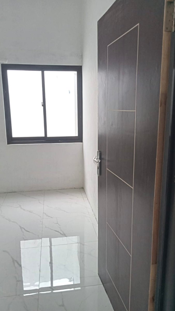 Rumah Baru Gress Minimalis Modern di Cluster Dekat Solo Baru, Grogol Solo - Foto 4