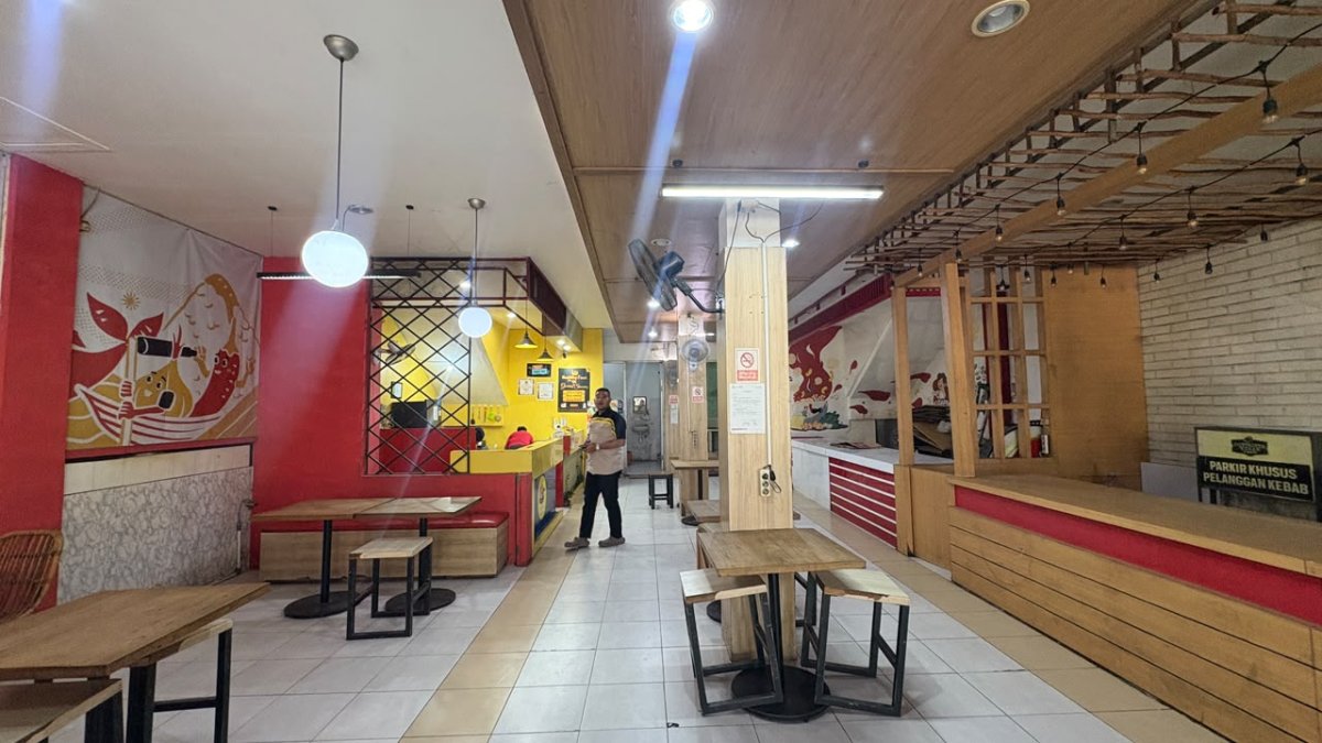 Disewakan Ex Resto Ruko 2 Unt. Gandeng Lokasi Manyar Garden Regency Jl. Nginden Semolo Surabaya