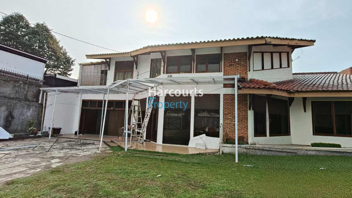 Dijual Rumah Lama Area Lebak Bulus