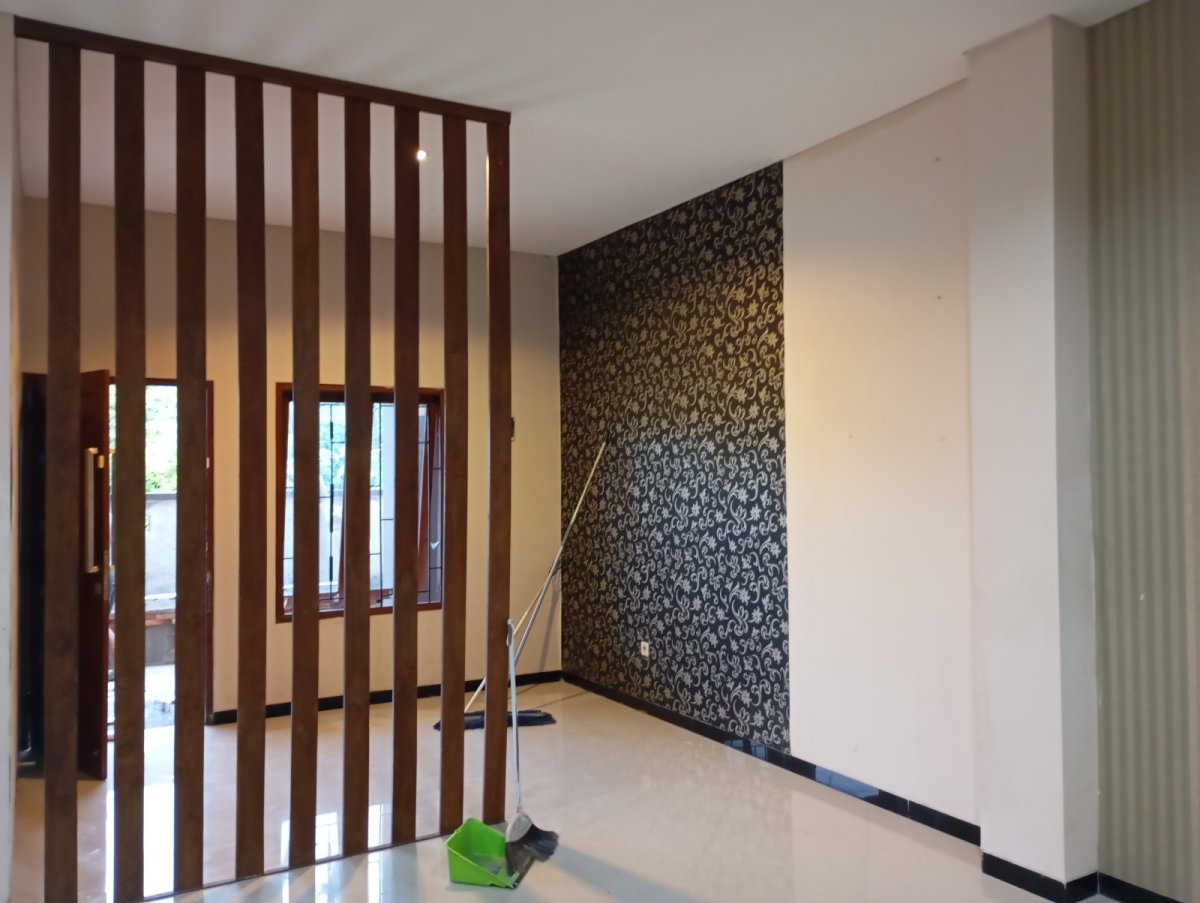 Rumah Bagus 2 Lantai Strategis Siap Pakai Dekat Luwes Gentan Solo - Foto 3