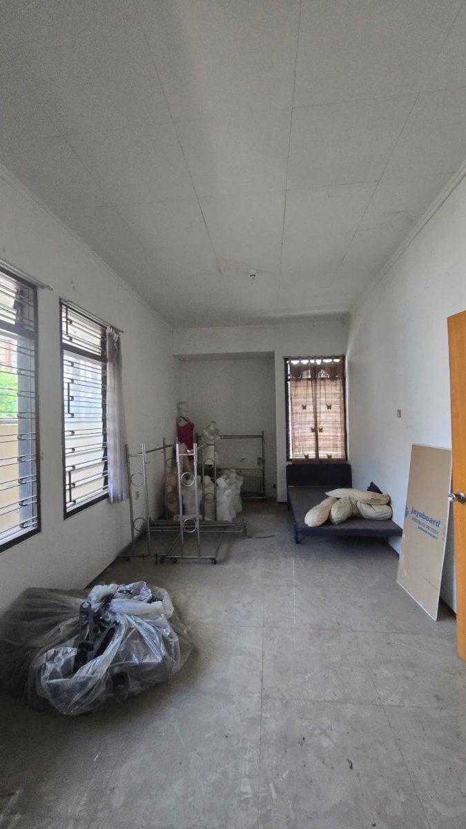 Rumah Siap Huni Strategis di Penumping Laweyan Solo - Foto 9
