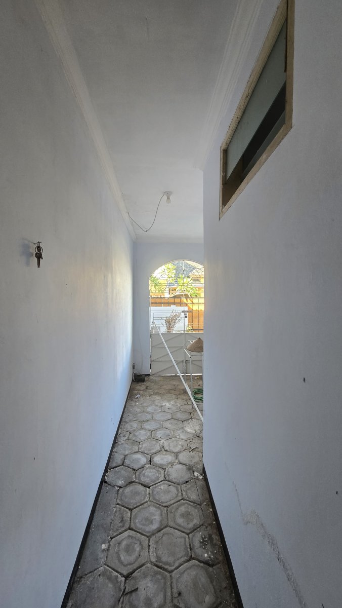 Rumah Renovasi Baru di Perumahan Dekat Solo Baru - Foto 6