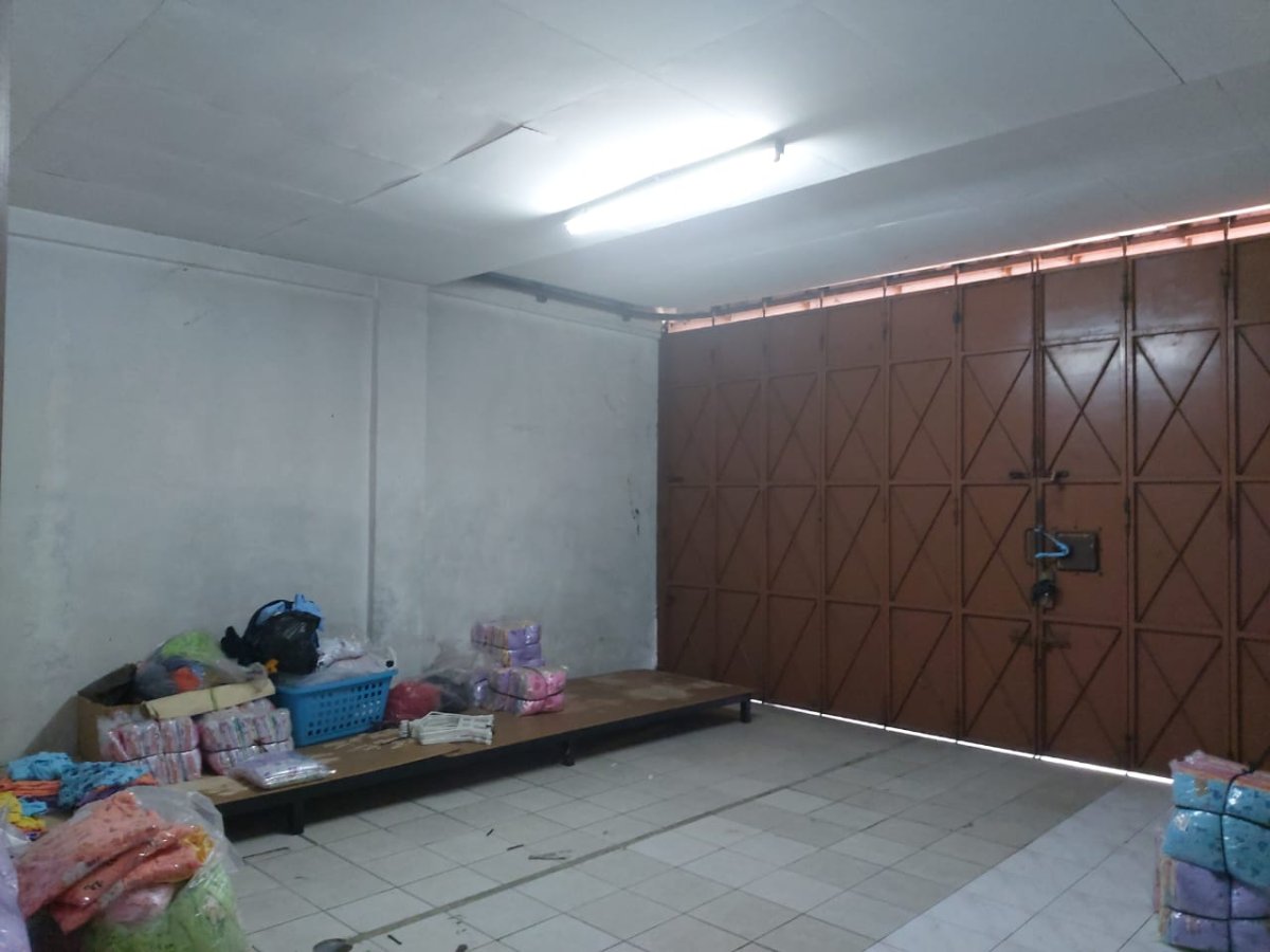 Rumah Dan Ruang Usaha Dekat Jalan Honggowongso Solo - Foto 7