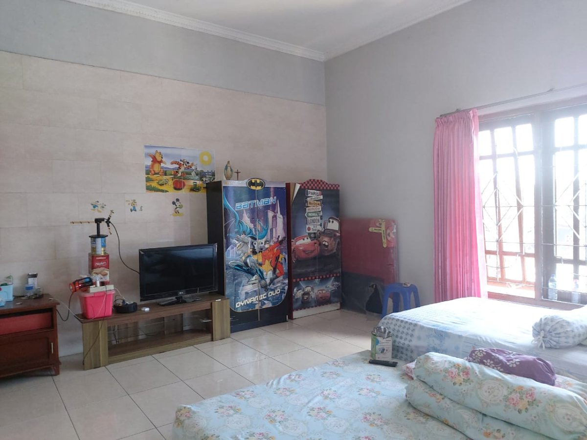 Rumah Dan Ruang Usaha Dekat Jalan Honggowongso Solo - Foto 8