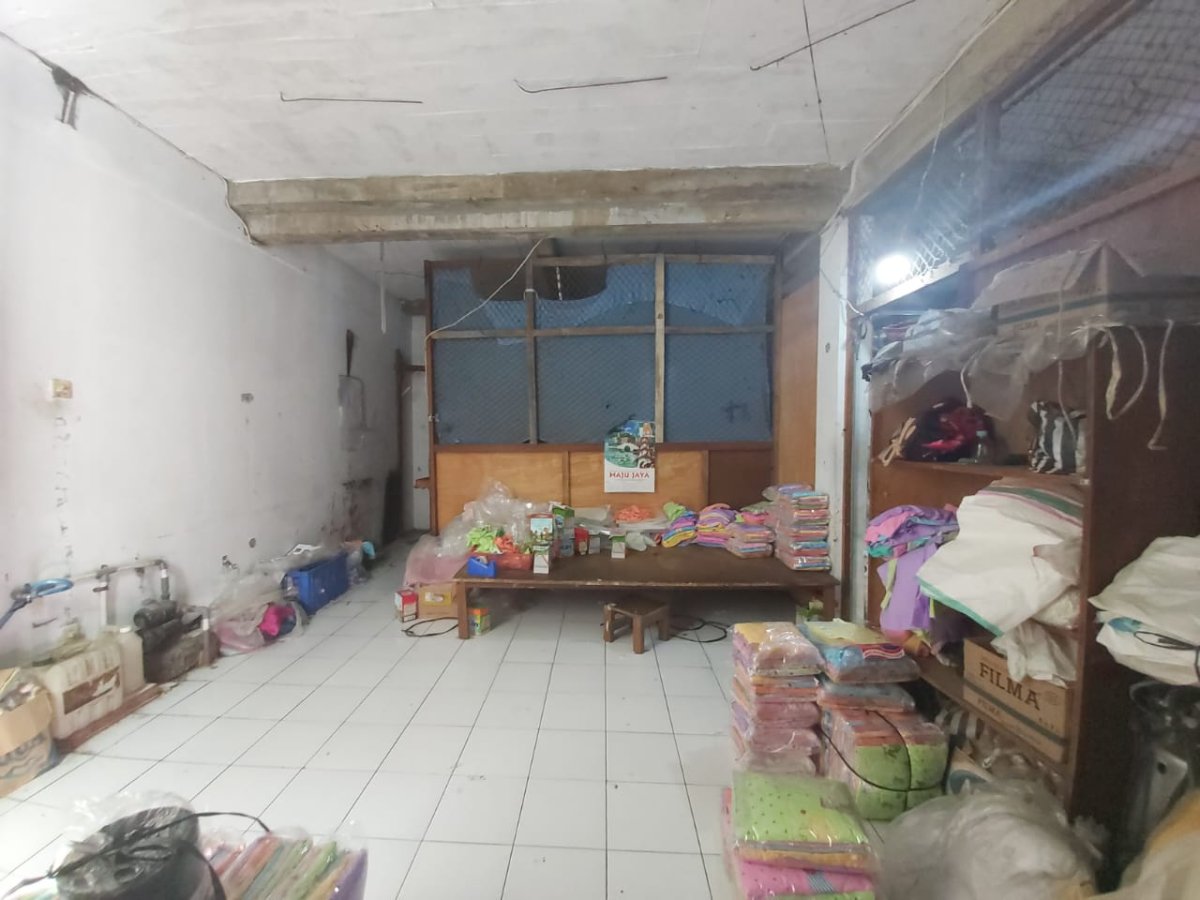 Rumah Dan Ruang Usaha Dekat Jalan Honggowongso Solo - Foto 9