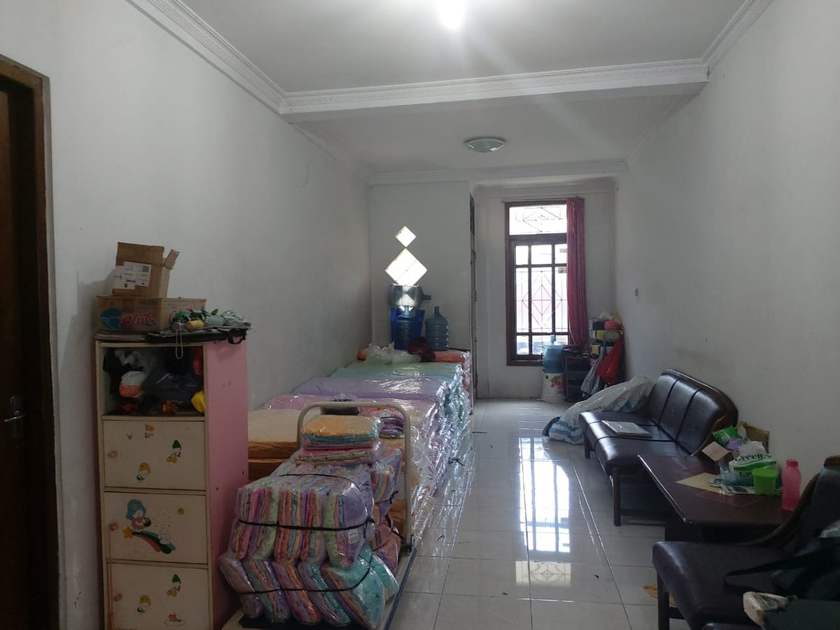 Rumah Dan Ruang Usaha Dekat Jalan Honggowongso Solo - Foto 10