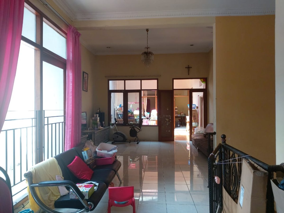 Rumah Dan Ruang Usaha Dekat Jalan Honggowongso Solo - Foto 11