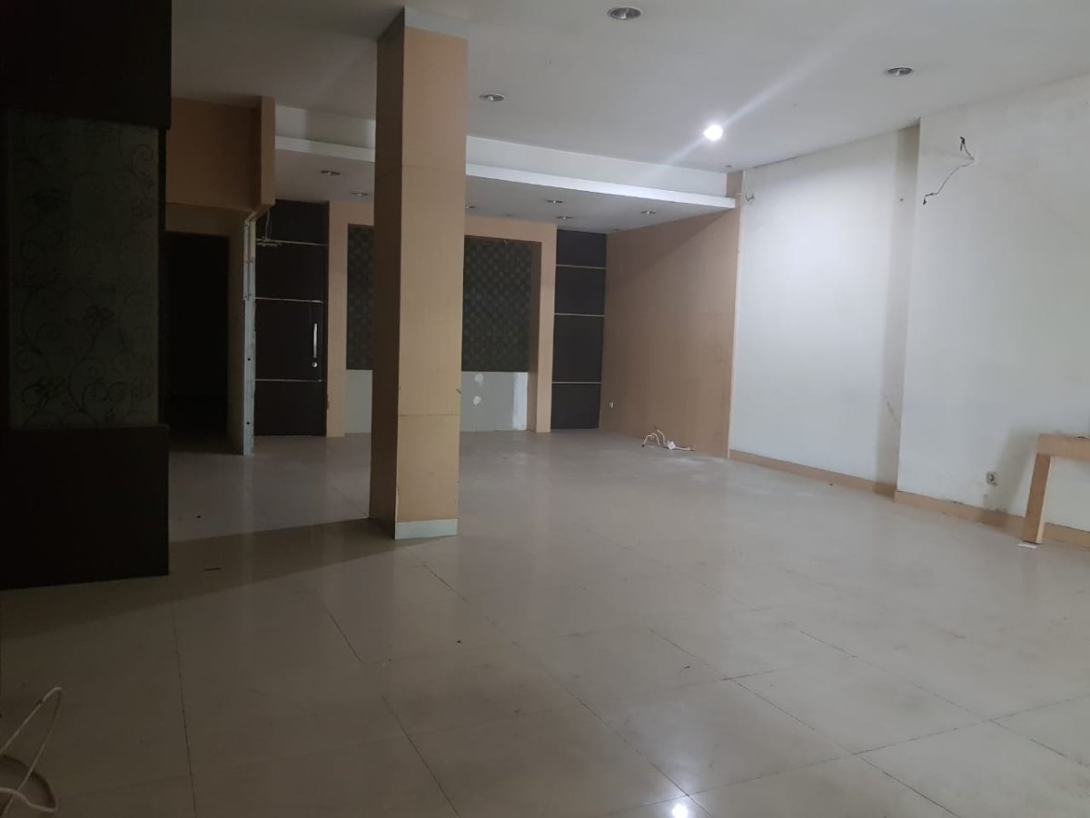 Ruko Strategis Di Jalan Urip Sumoharjo Solo - Foto 4