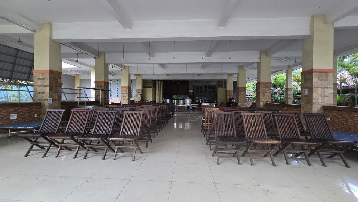 Ruang Usaha Eks Resto di Manahan Solo - Foto 2