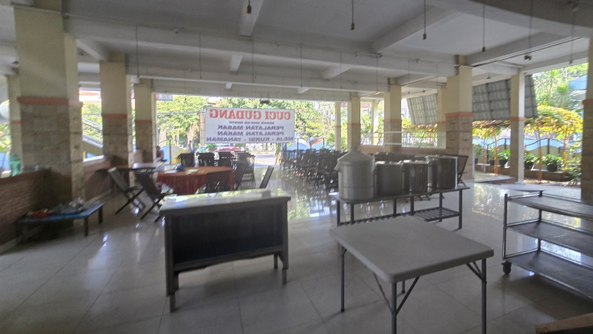 Ruang Usaha Eks Resto di Manahan Solo - Foto 4