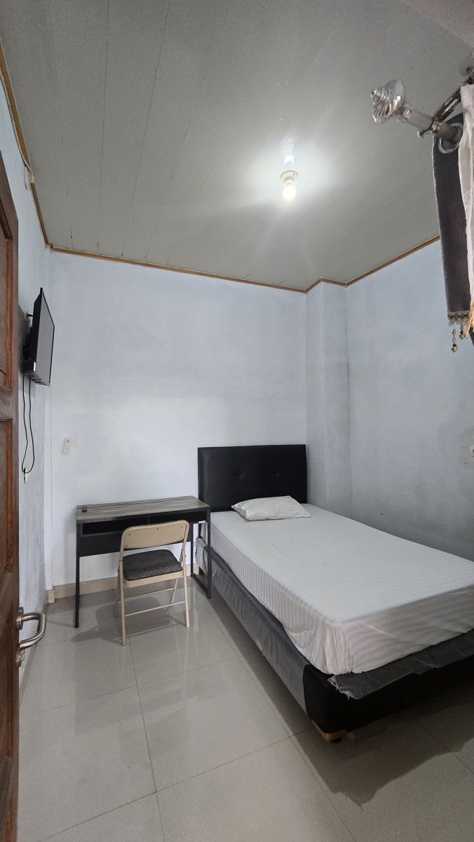 Rumah dan Kost Exclusive Dekat Kampus UNS Solo - Foto 3