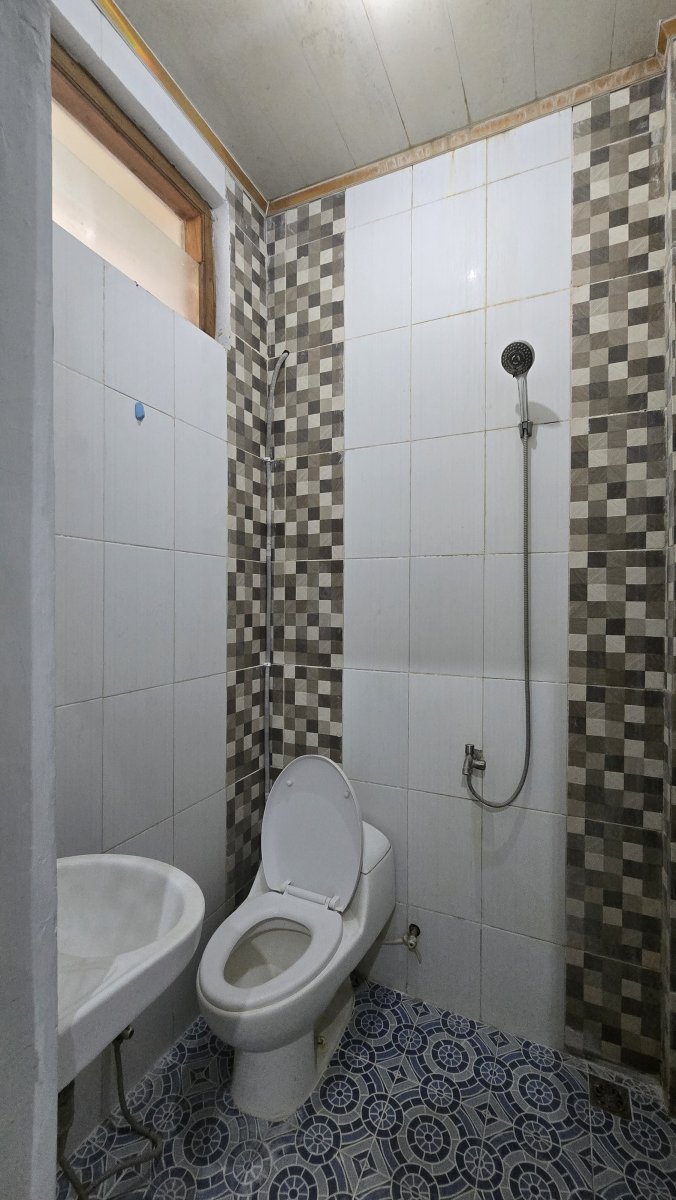 Rumah dan Kost Exclusive Dekat Kampus UNS Solo - Foto 4