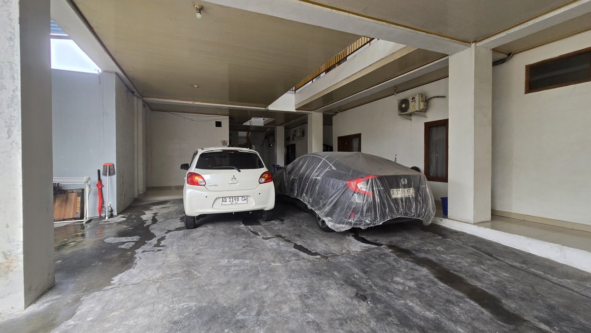 Rumah dan Kost Exclusive Dekat Kampus UNS Solo - Foto 7