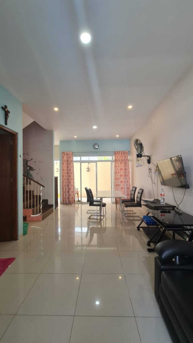 Rumah Minimalis di Cluster Elite Gentan Solo - Foto 4