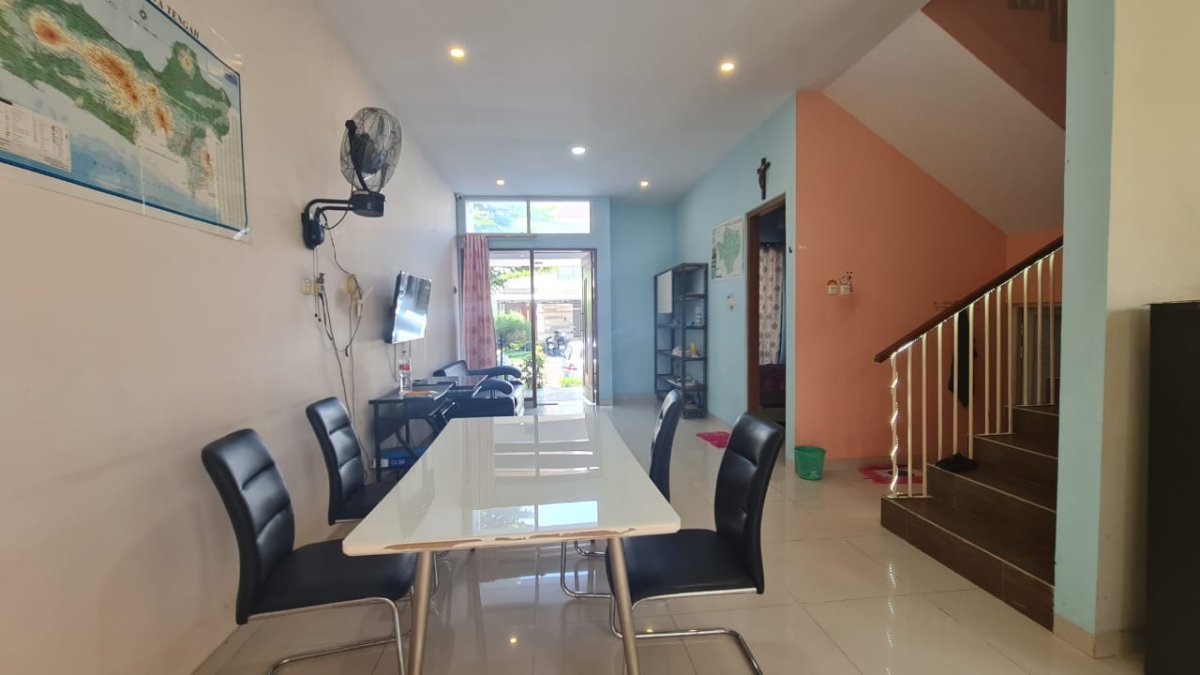 Rumah Minimalis di Cluster Elite Gentan Solo - Foto 6