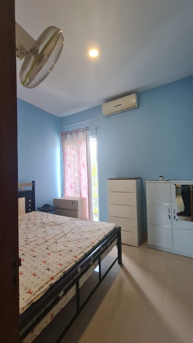 Rumah Minimalis di Cluster Elite Gentan Solo - Foto 10