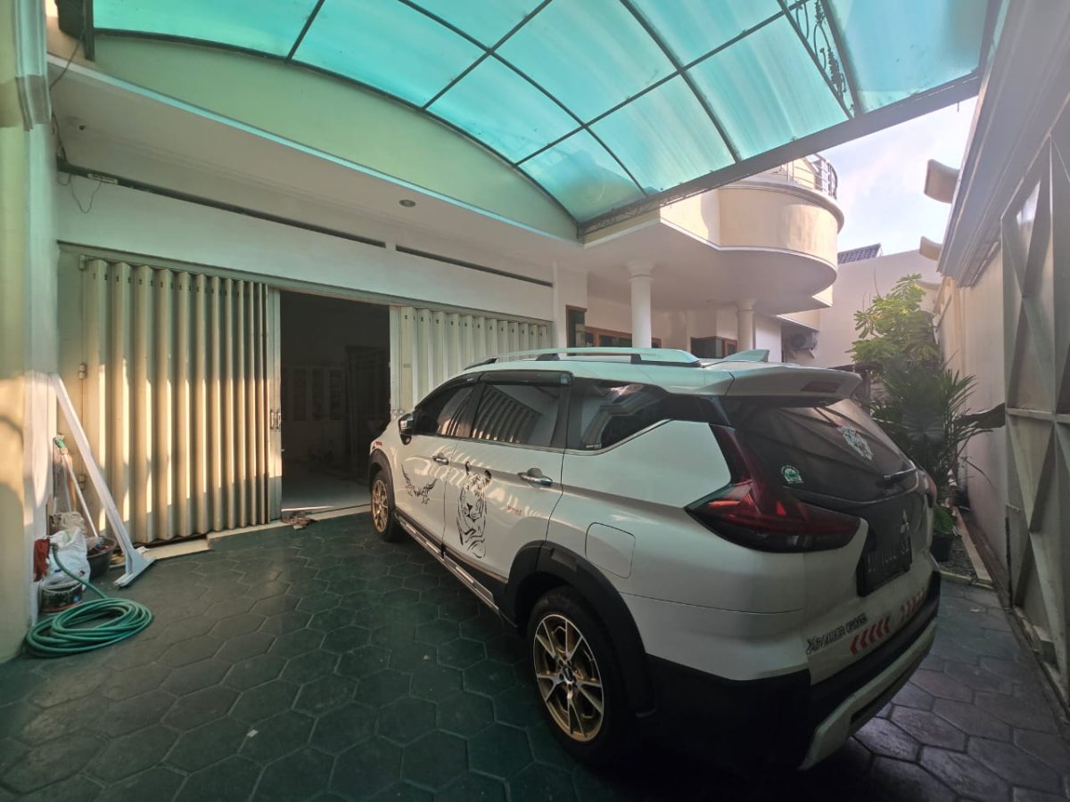 Rumah Mewah Kawasan Elite Dekat Balaikota Solo - Foto 3