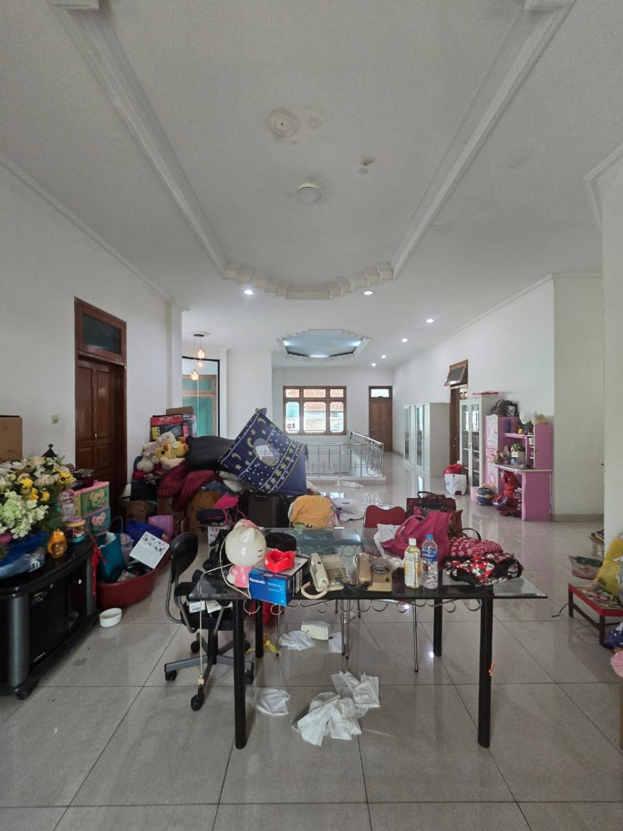 Rumah Mewah Kawasan Elite Dekat Balaikota Solo - Foto 10