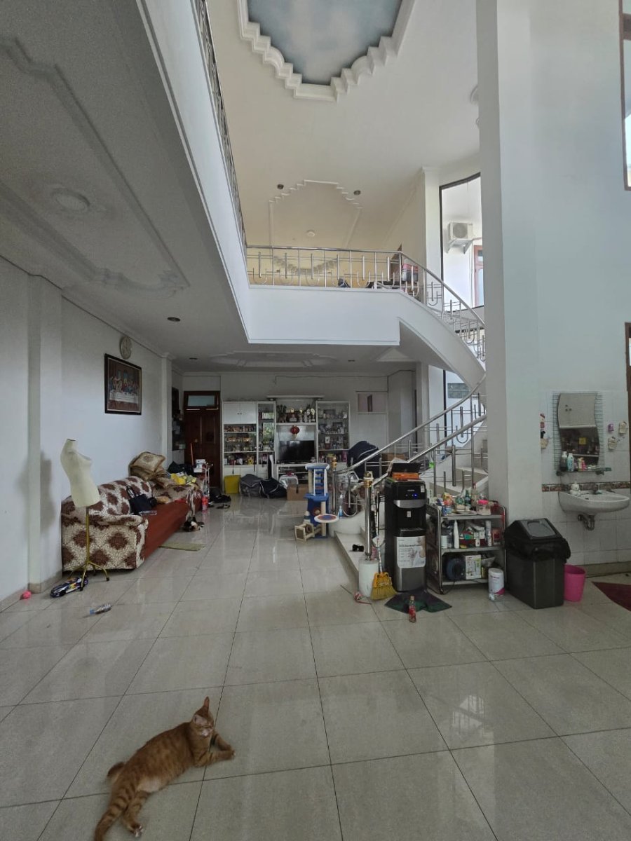 Rumah Mewah Kawasan Elite Dekat Balaikota Solo - Foto 13