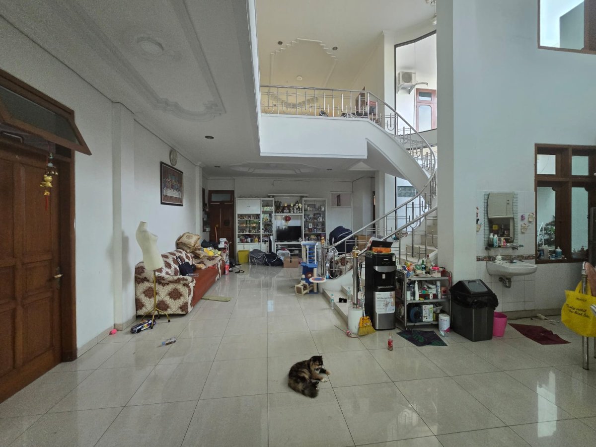 Rumah Mewah Kawasan Elite Dekat Balaikota Solo - Foto 14