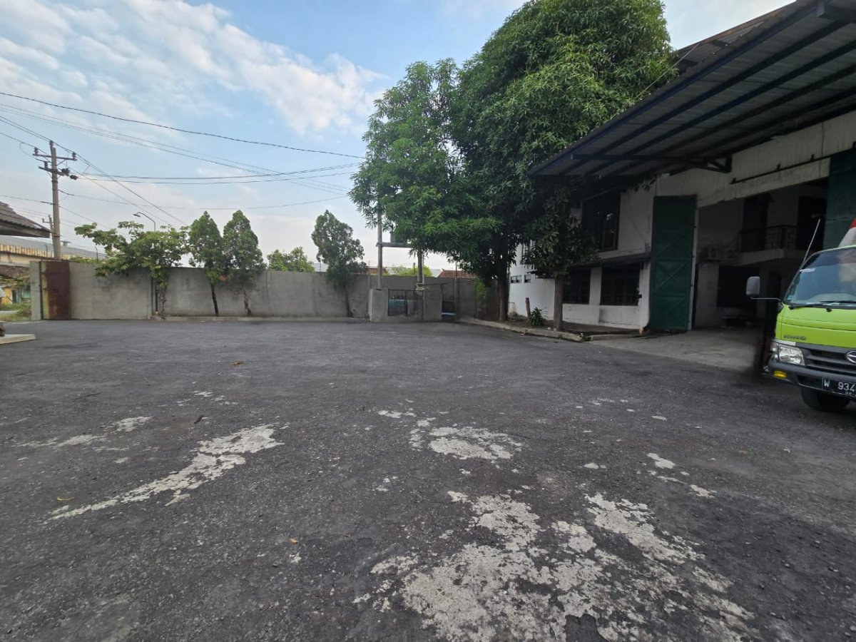 Gudang Strategis Dekat Pintu Tol Karanganyar Solo - Foto 3
