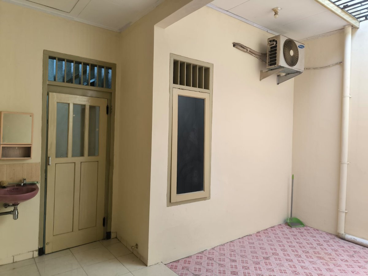 Rumah Siap Huni di Perumahan Bergengsi, Solo Baru - Foto 8