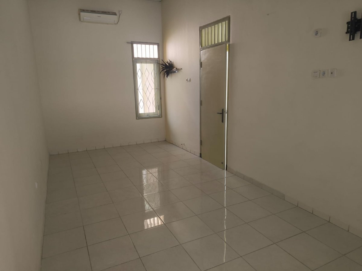 Rumah Siap Huni di Perumahan Bergengsi, Solo Baru - Foto 9