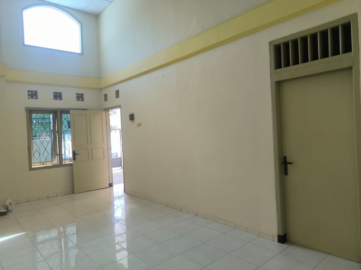 Rumah Siap Huni di Perumahan Bergengsi, Solo Baru - Foto 10