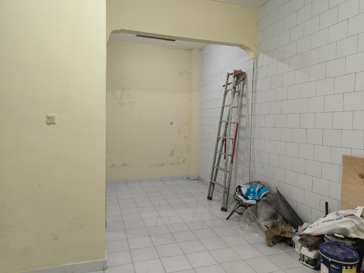 Rumah Siap Huni 1,5 Lantai di Perumahan Gentan Solo - Foto 9