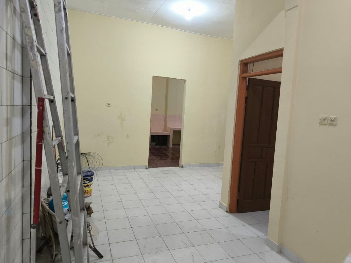 Rumah Siap Huni 1,5 Lantai di Perumahan Gentan Solo - Foto 11