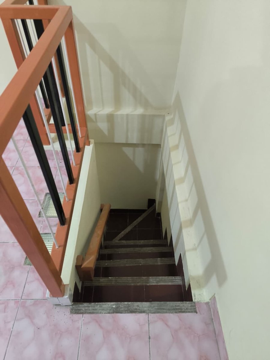 Rumah Siap Huni 1,5 Lantai di Perumahan Gentan Solo - Foto 15