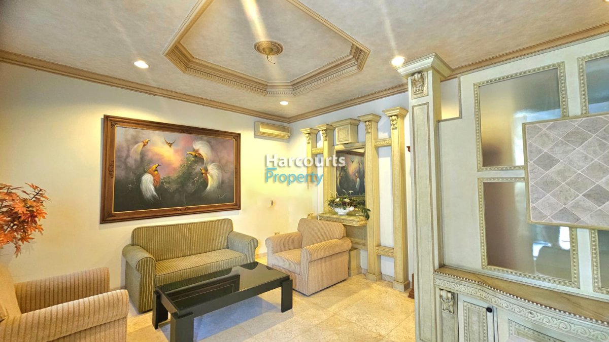 Dijual Rumah Klasik Bagus dan Terawat Double High Ceilling Area Pondok Indah - Foto 2