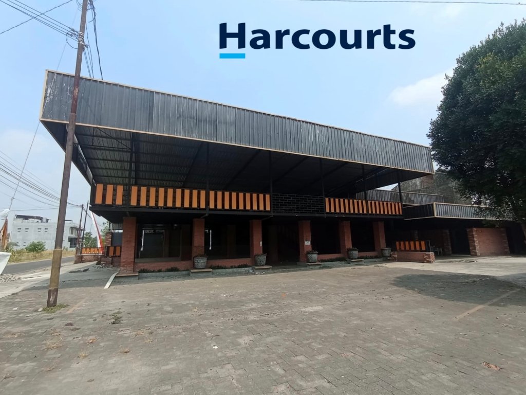 Ruang Usaha Bekas Resto Strategis Siap Pakai Dekat Alun-Alun Karanganyar Kota