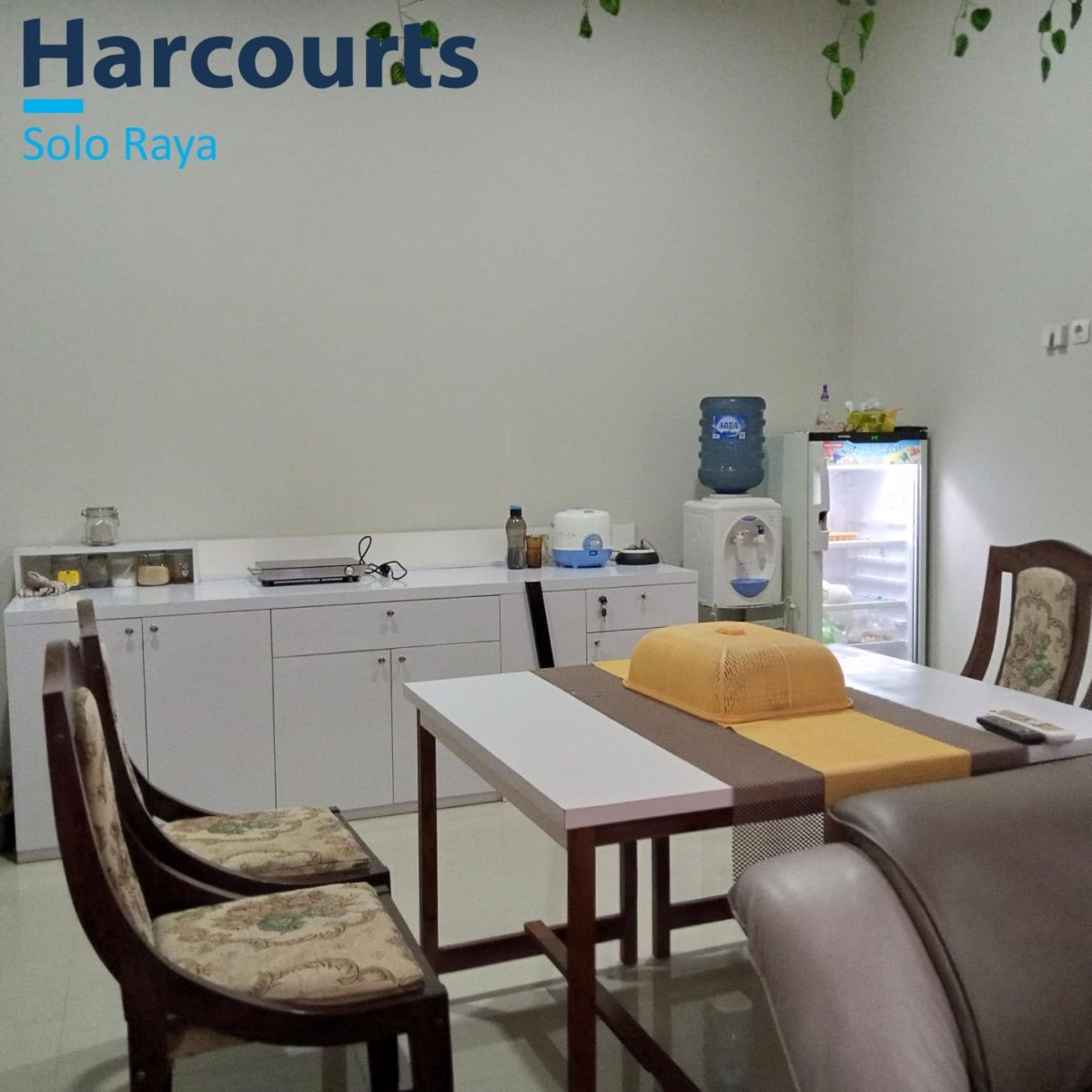 Rumah Bagus 2 Lantai Siap Huni Full Furnished di Gentan, Solo - Foto 10