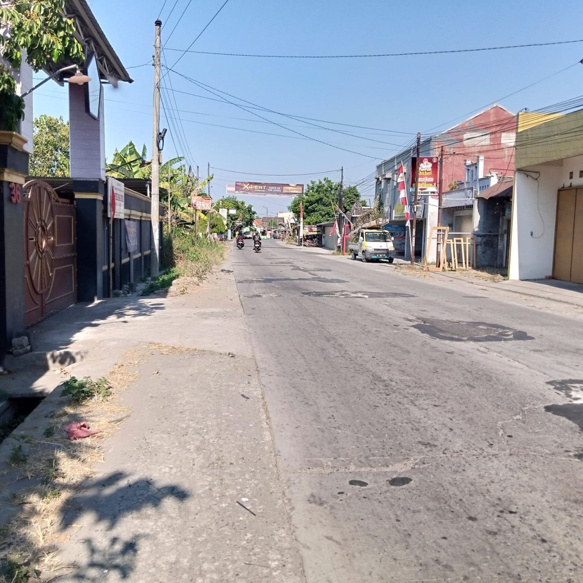 Ruang Usaha dan Gudang Strategis Siap Pakai di Jalan Raya Adi Sumarmo Solo - Foto 4