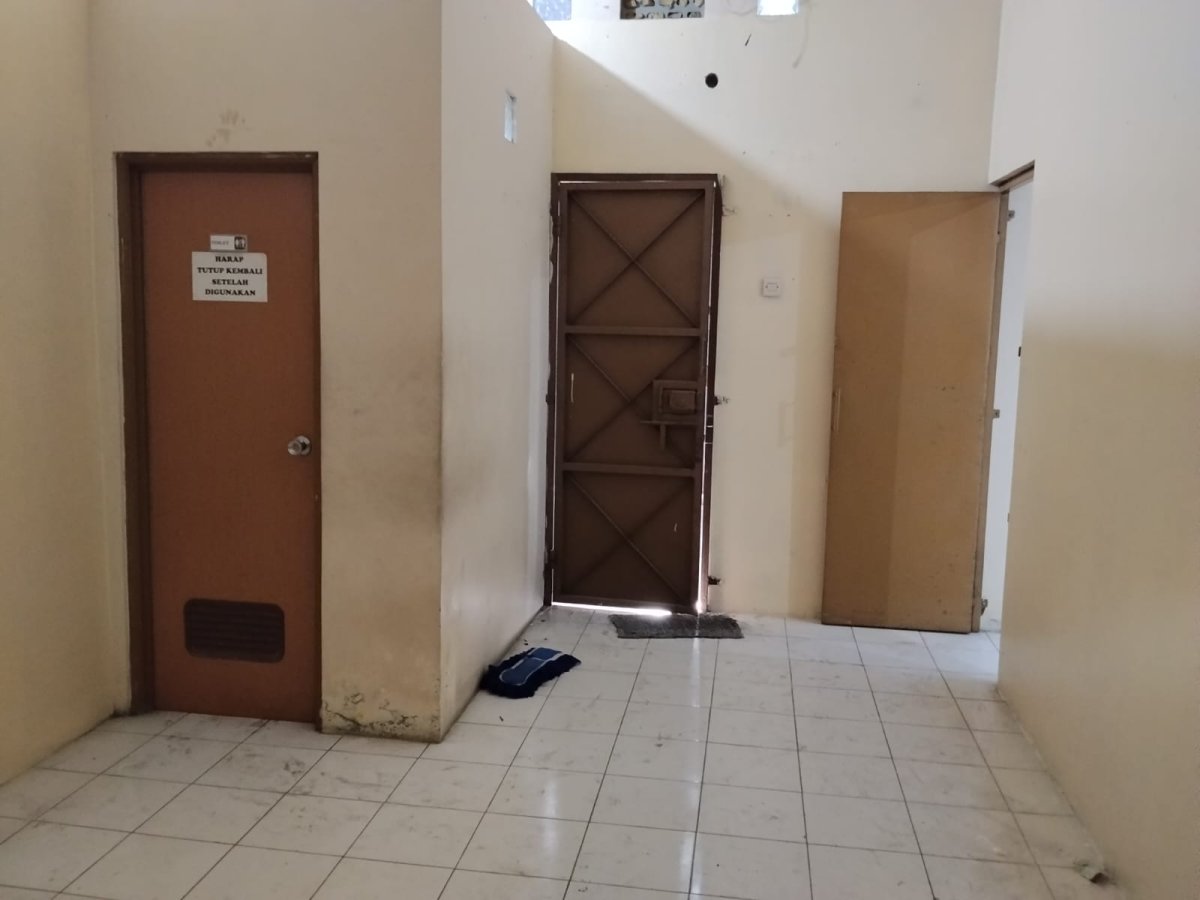 Ruang Usaha dan Gudang Strategis Siap Pakai di Jalan Raya Adi Sumarmo Solo - Foto 9