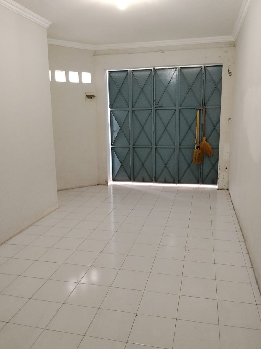 Rumah 1,5 Lantai Siap Huni Dekat Mall The Park dan Pakuwon Solo Baru - Foto 2