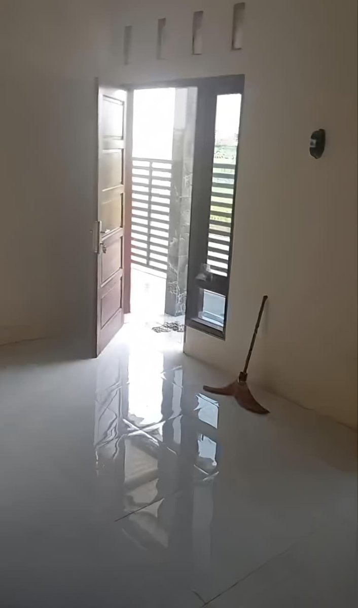 Rumah Baru 2 Lantai Siap Huni di Perumahan Klodran - Foto 5