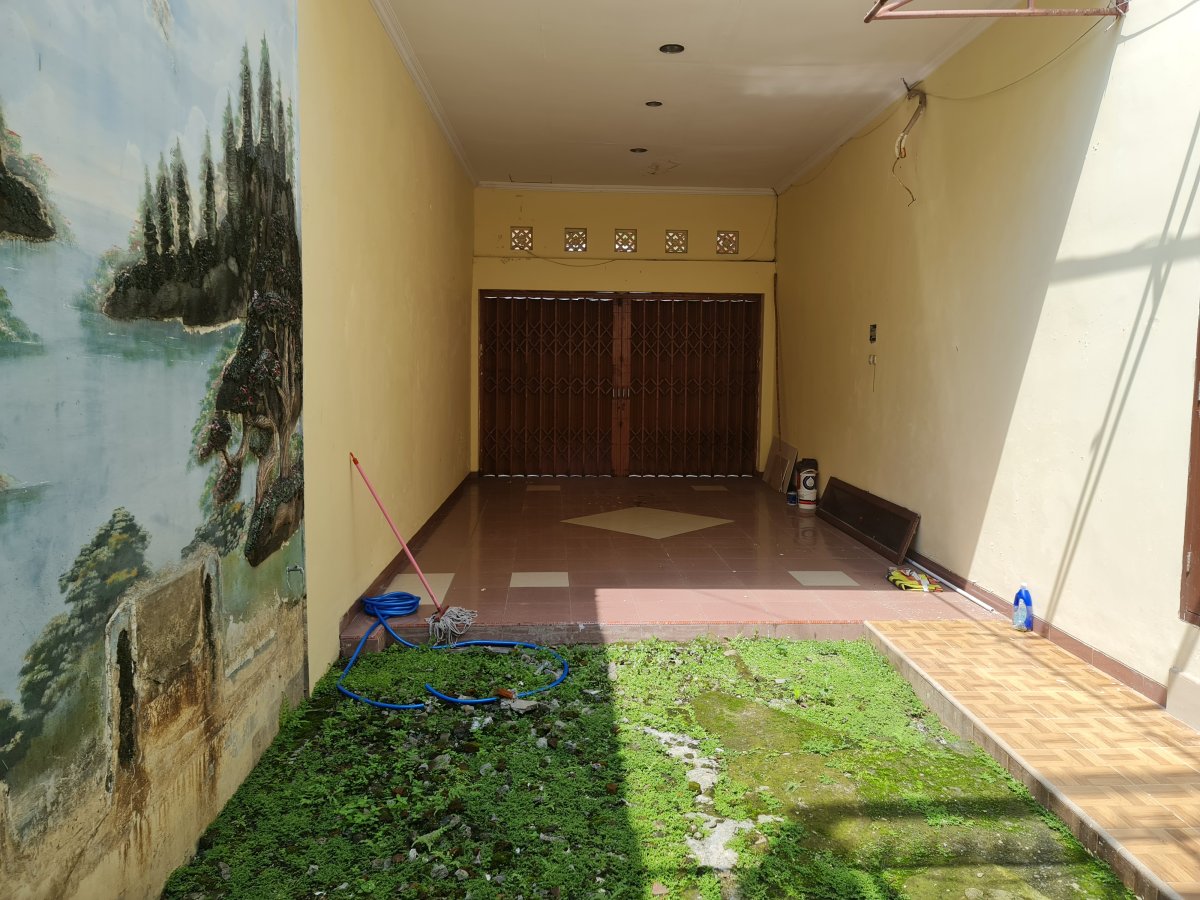 Rumah Bagus Siap Huni Dekat Jalan Adi Sucipto Jajar Laweyan Solo - Foto 6