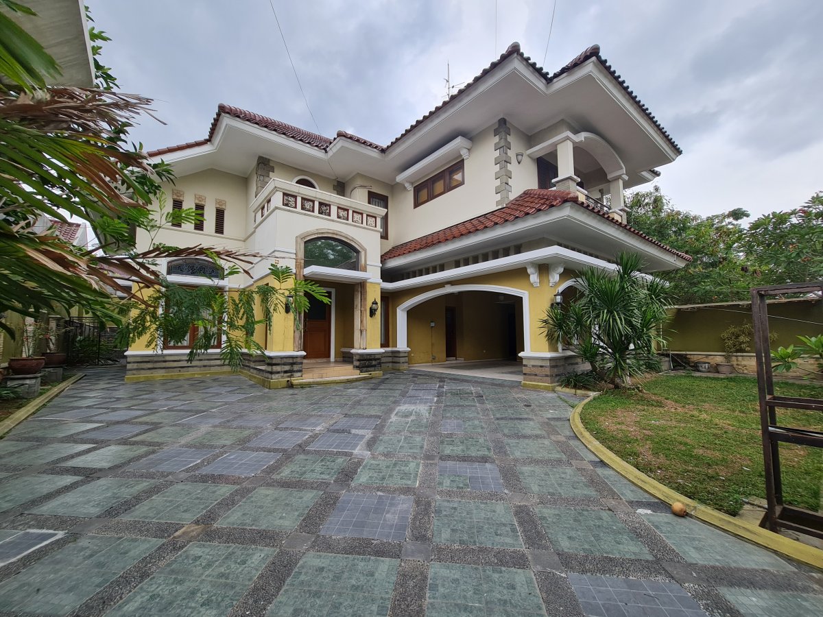 Rumah Mewah Siap Huni Di Perumahan Elite Sektor 1 Solo Baru - Foto 2