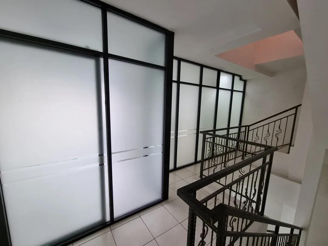 Jual Ruko di Area Central Park Podomoro City Garden Shopping Arcade Jl. Letjen S Parman Jakarta Barat AS - Foto 2