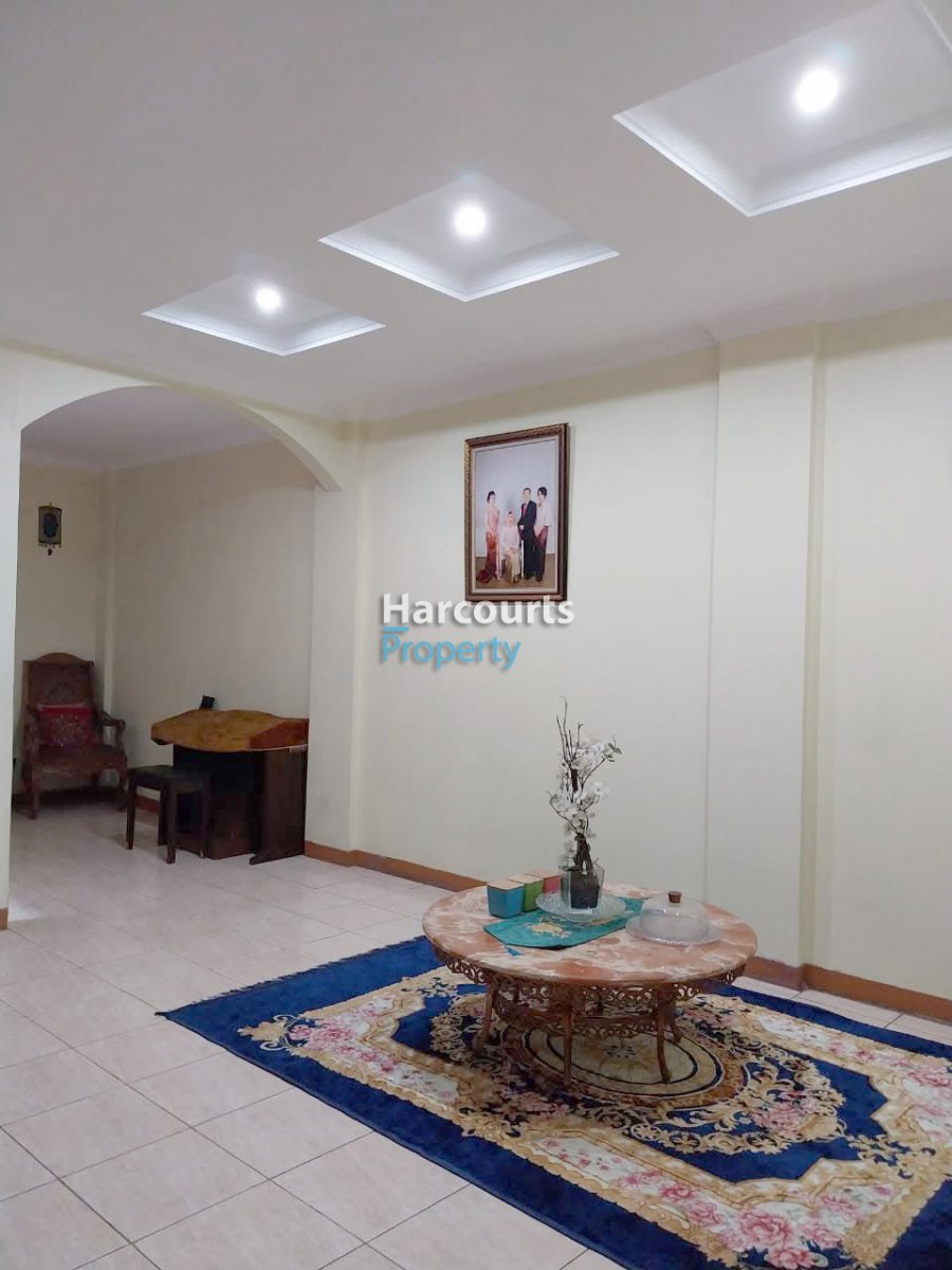 Rumah Klasik Bagus dan Terawat Area Pegangsaan, Kelapa Gading